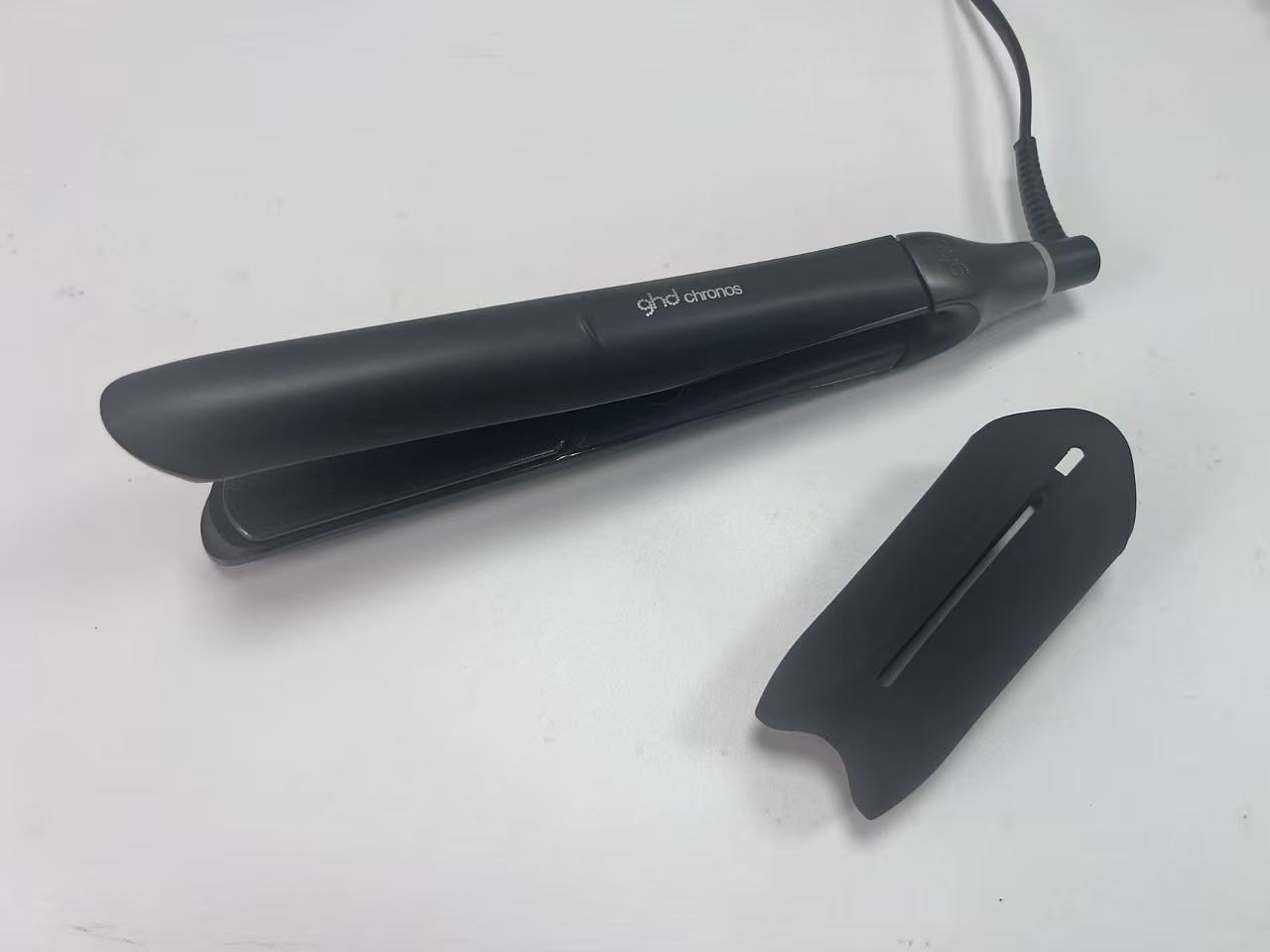 GHD Professional Chronos Styling Iron 1” Black