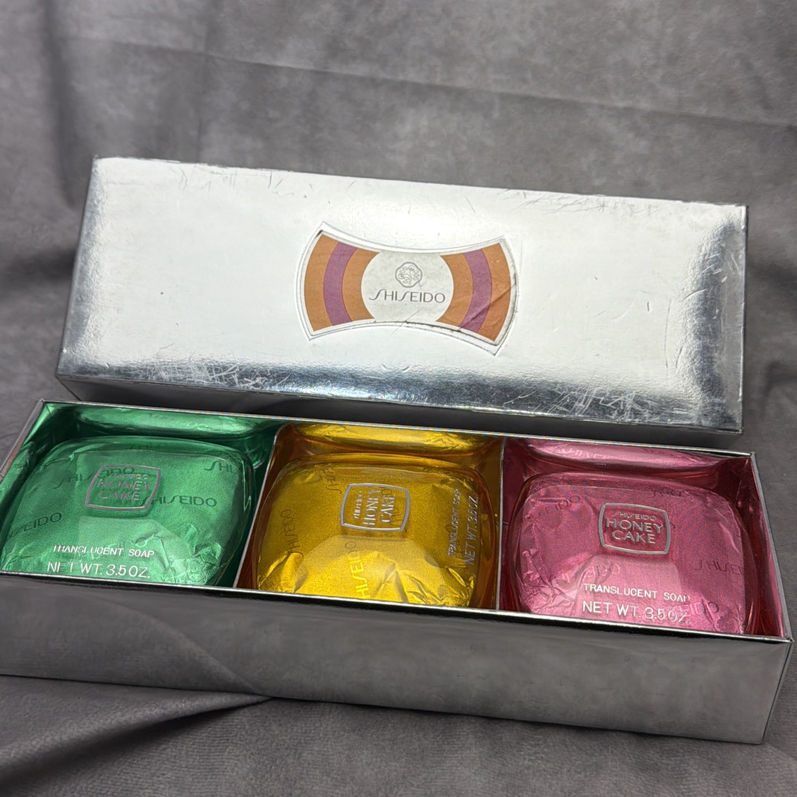 SHISEIDO HONEY CAKE TRANSLUCENT SOAP SET OF THREE New NIB Box Set B14