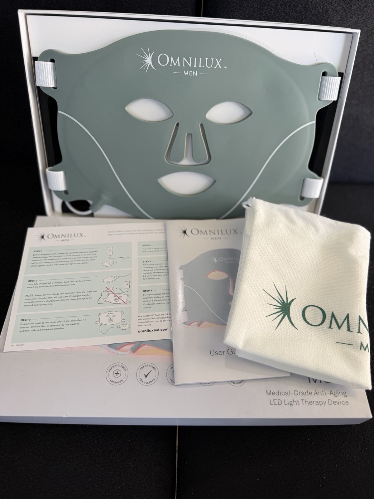 NEW Omnilux Men’s LED Mask Therapy Device Reduce Lines Wrinkles