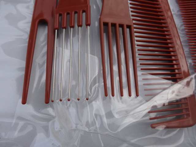 60 Days Warranty_5.5″ Hairdressing Hair Scissors/JapaneseSteel +10 pcs Comb Set