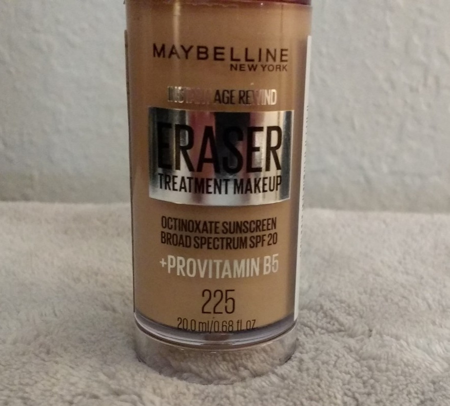 Maybelline #225 Instant Age Rewind Eraser Treatment Makeup EXP 12/25
