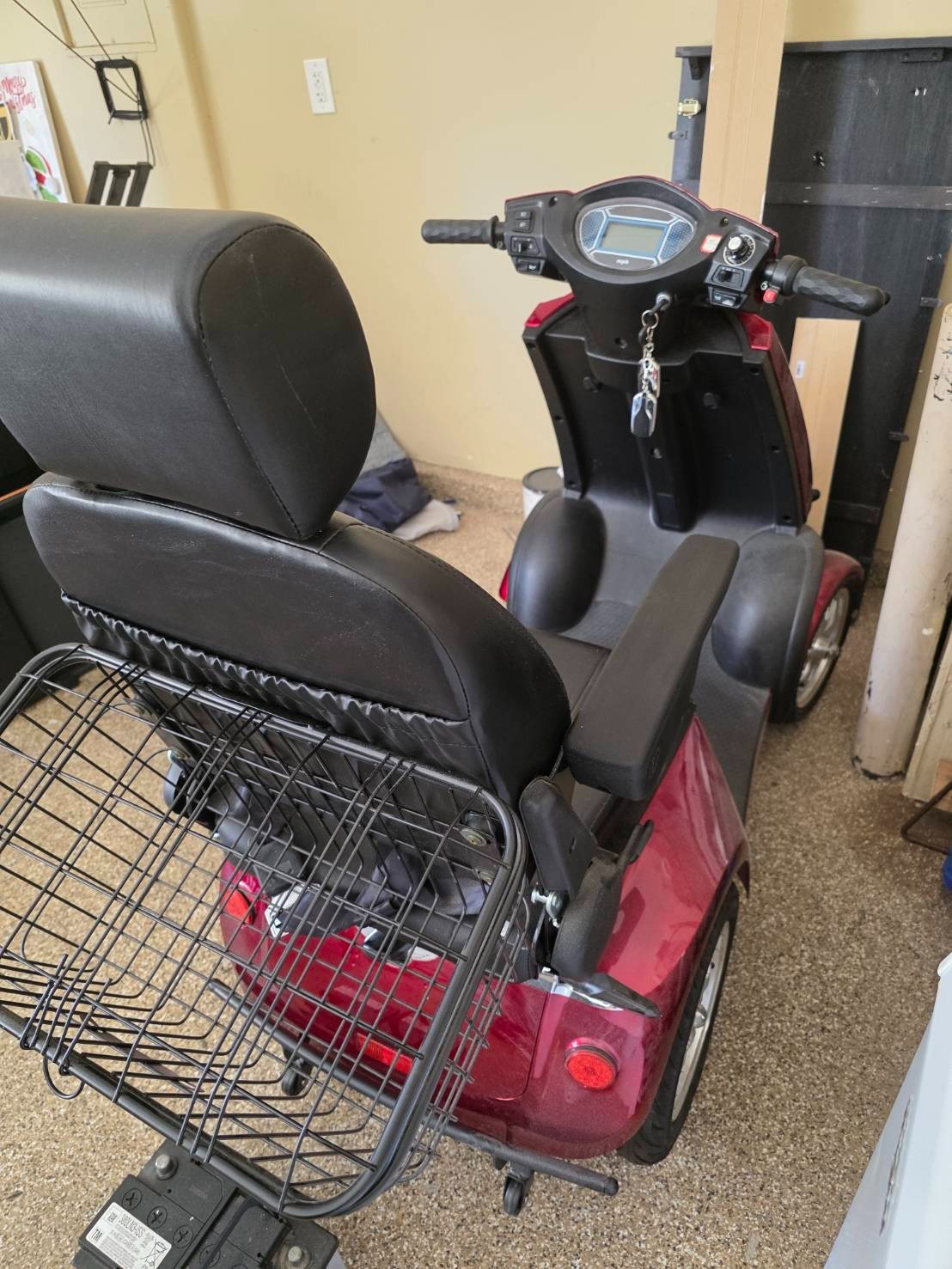 Red Heavy Duty Elephant Mobility Scooter, Barely Used Needs Charger