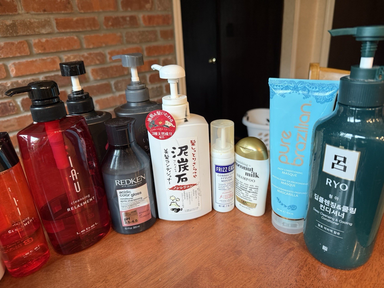 LOT 21 Mixed Hair Care Redken Schwarzkopf GK Pure Brazilian IAU Asian Brand Read