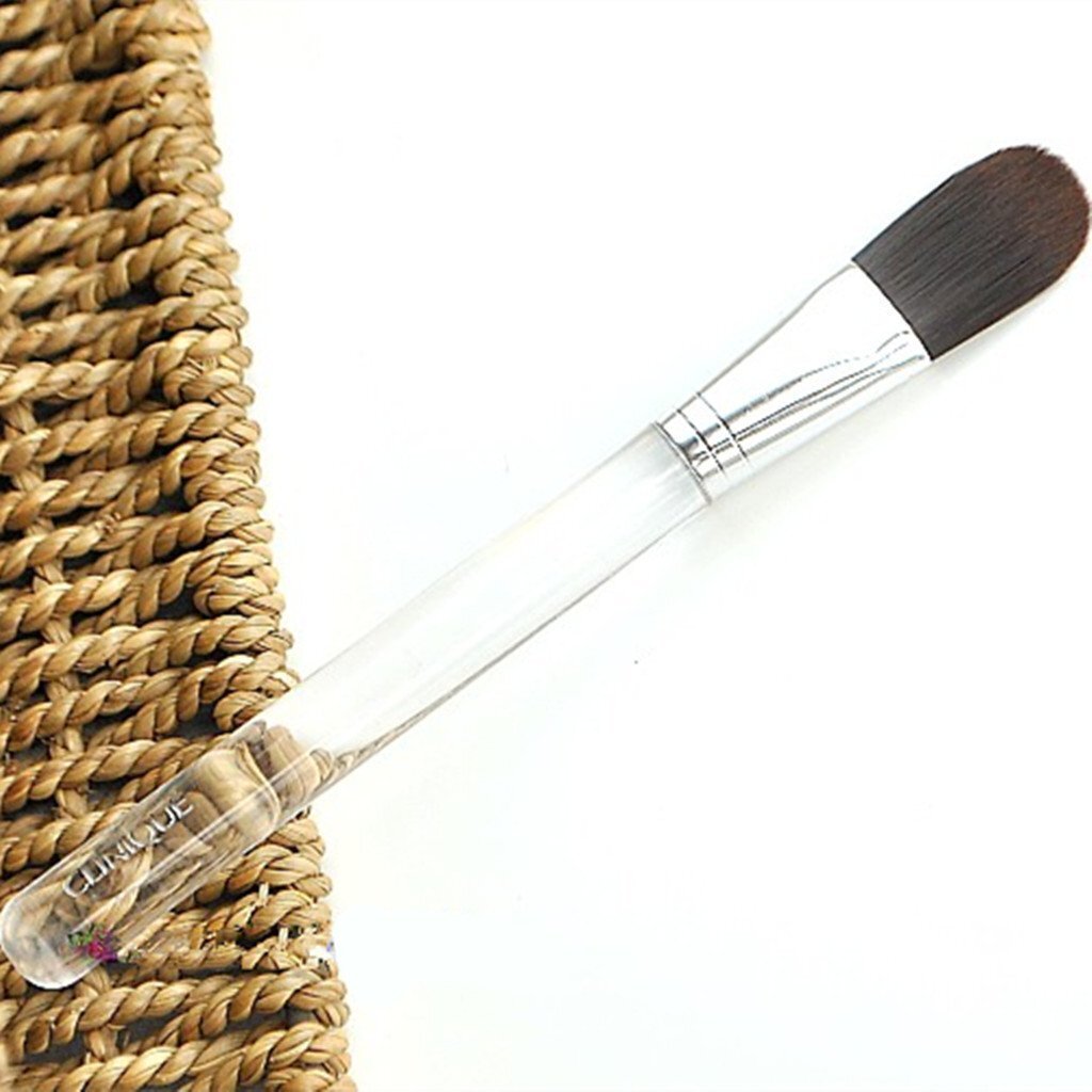 Clinique 6″ Powder Foundation Brush Standard Size