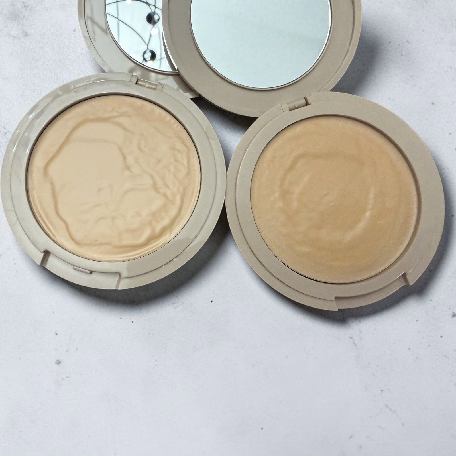 The Original No Makeup Makeup LIGHT MEDIUM LOT x2 Foundation & Brushes Damaged