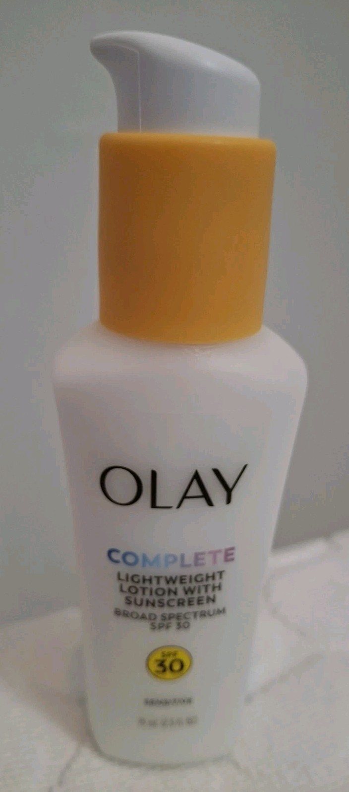 Olay Complete Lightweight Lotion with Sunscreen SPF 30 2.5oz / 75ml