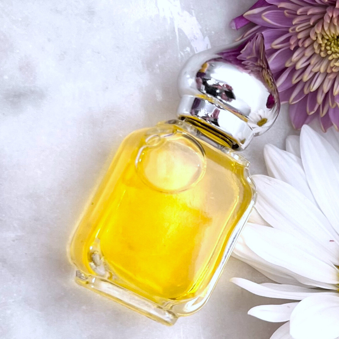 China Rain Perfume Oil – The Original – Alcohol-Free, Vegan, Cruelty-Free, Aroma
