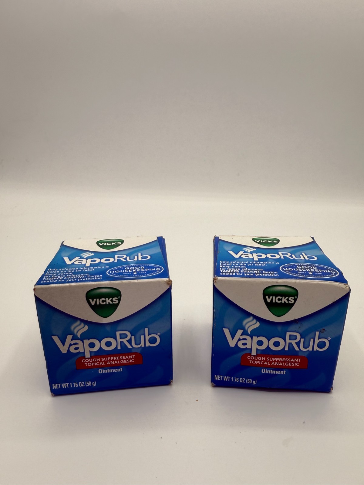 Vicks VapoRub 3pk Cough Suppressant Topical Chest Rub Vapors 1.76oz EXP08/2026