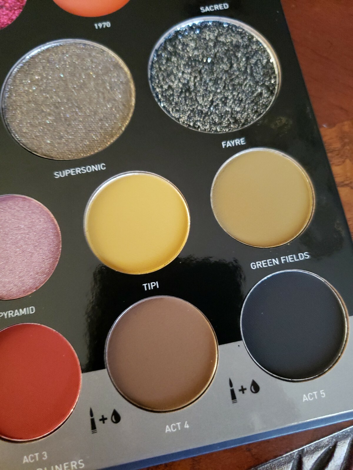 AUTHENTIC!!! NIB MORPHE 24M MAIN EVENT ARTISTRY PALETTE 🎨