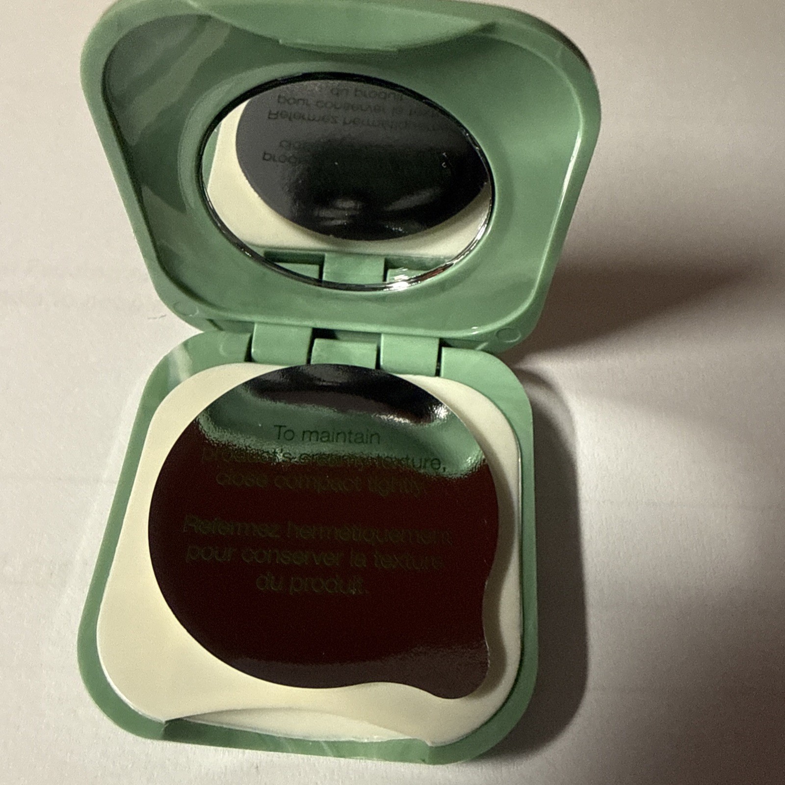 Clinique Touch Base for Eyes (10 CANVAS) Sealed/Full Size- .03 oz/1 g NO BOX