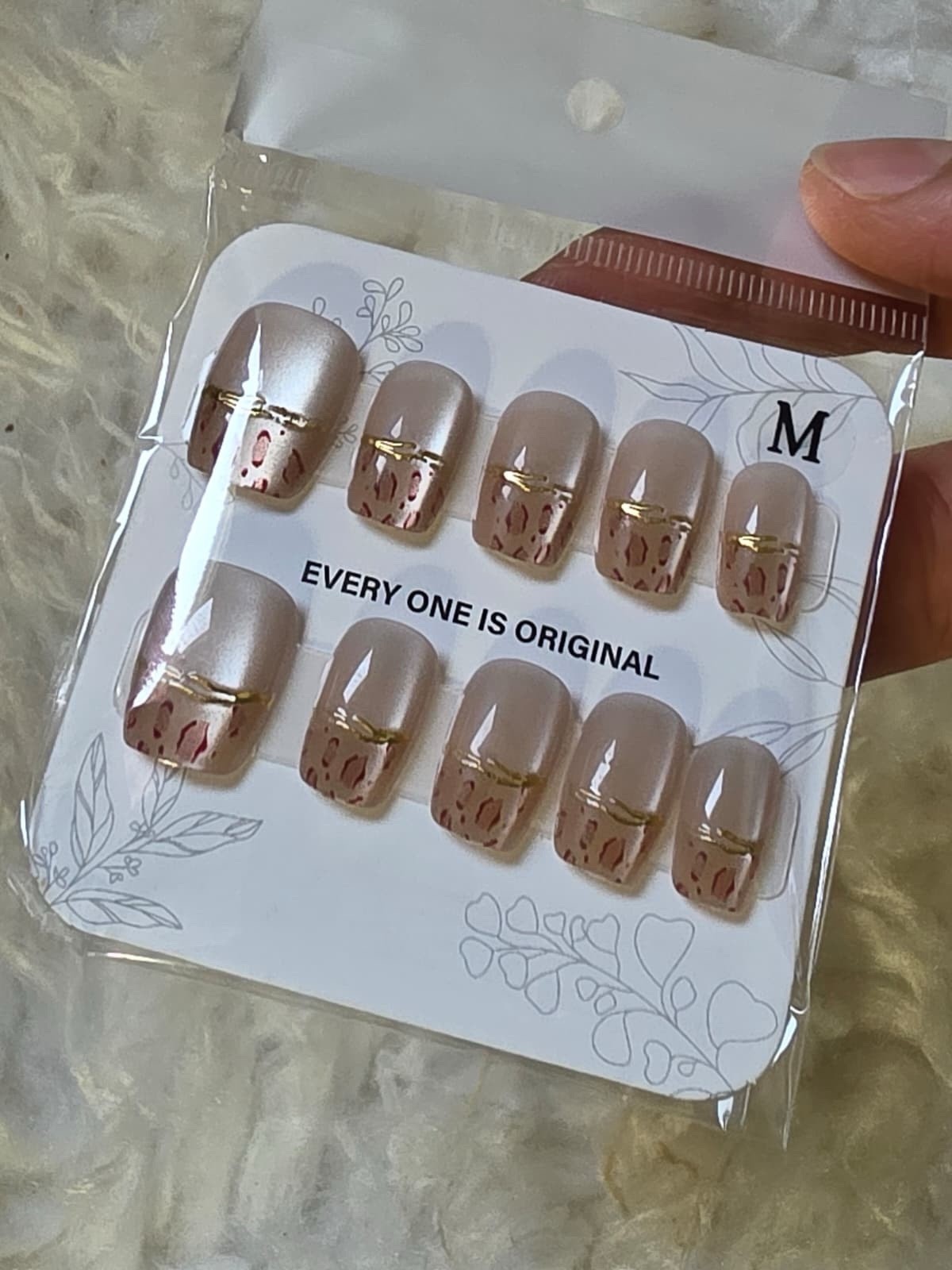 Press-On Nails Medium Square Full Cover Shiny Beige Gold Brown Animal Design