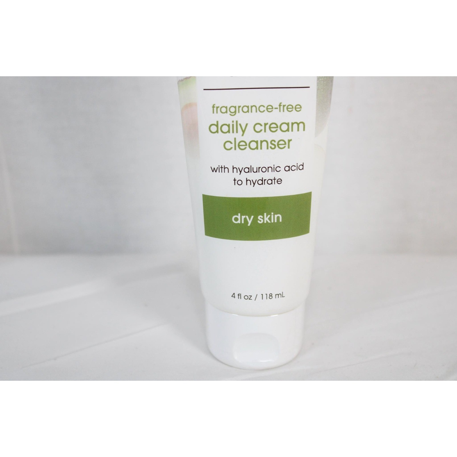 Yes To Avocado Fragrance Free Daily Cream Cleanser Hyaluronic Acid 4oz Lot of 2