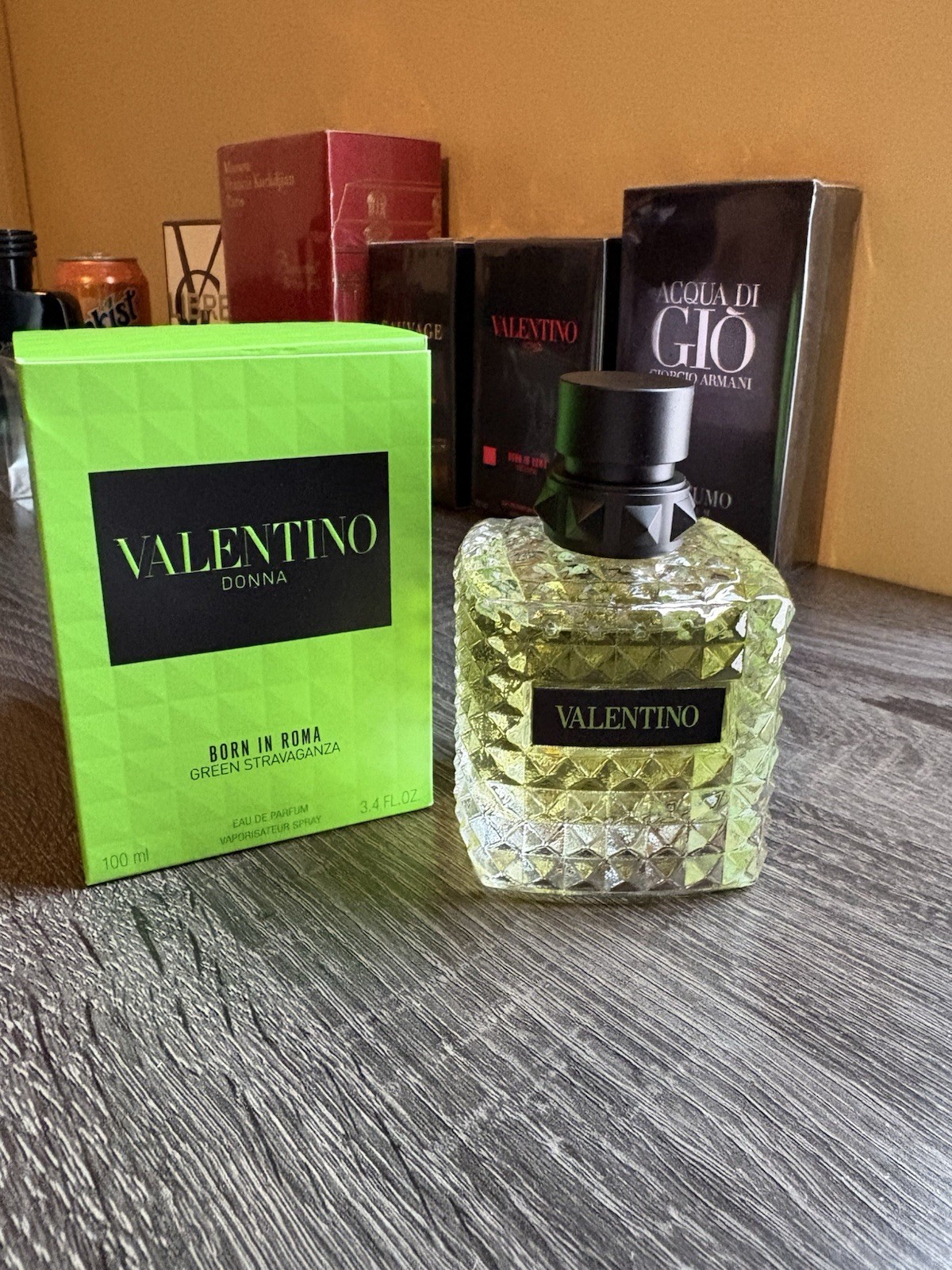 Valentino Donna Born In Roma Green Stravaganza EDP Spray 3.4 fl oz Regular