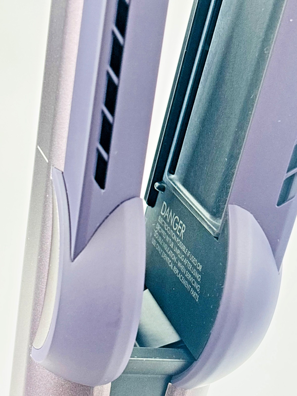 Dyson Limited Edition Airstrait Wet-to-dry Straightener in Jasper Plum (READ)