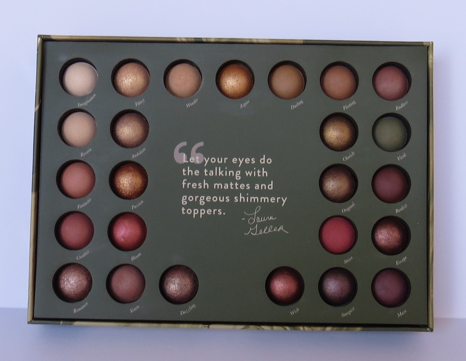 Laura Geller Vanity Favorites Gorgeous by Nature Baked Eyeshadow Palette 25