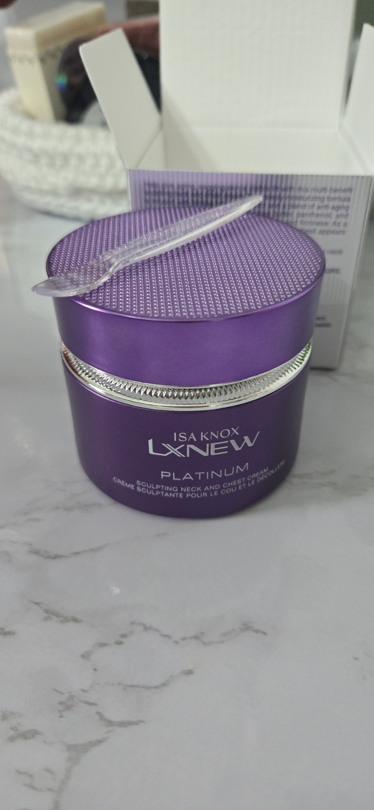 AVON ISA KNOX LXNEW Platinum Sculpting Night Cream 1.69 oz – NEW